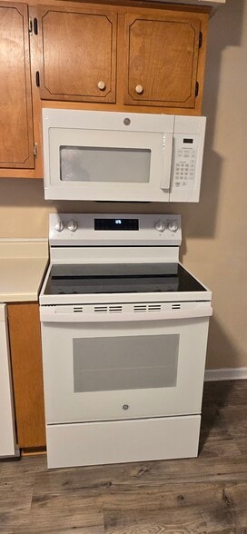 new microwave just installed - 103 N Roosevelt St