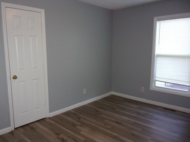 Building Photo - 1956 Doby Dr