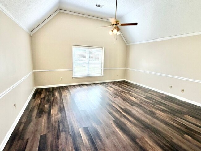 Building Photo - 876 Wood Cade Cove