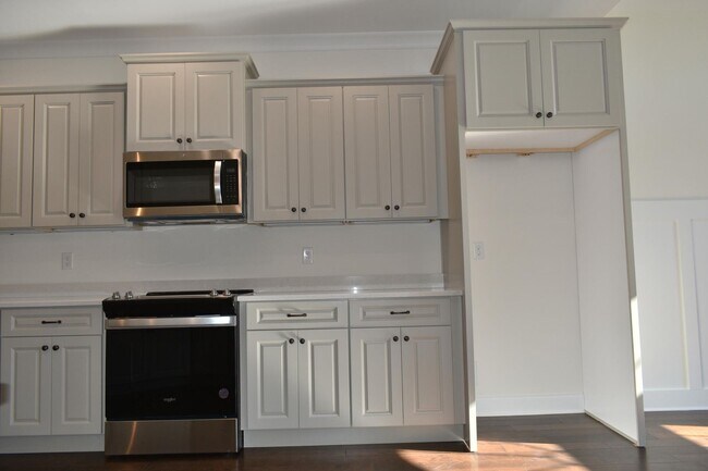 Building Photo - Townhouse for Rent in Hixson