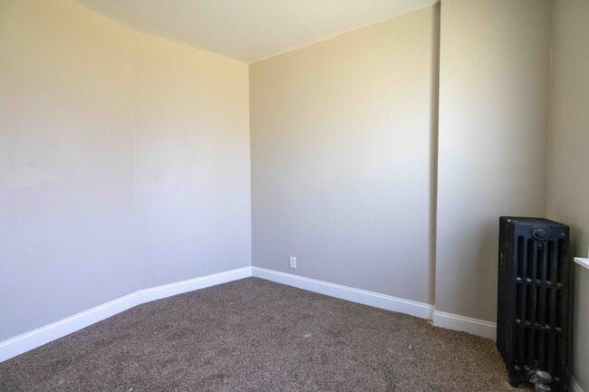 Building Photo - Stylish, Updated & Ready to Call Home