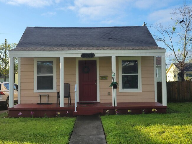 Building Photo - 5309 Avenue O