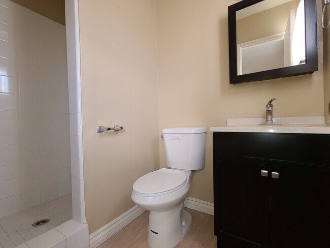 Building Photo - Spacious Serra Mesa Apartment Coming Soon!