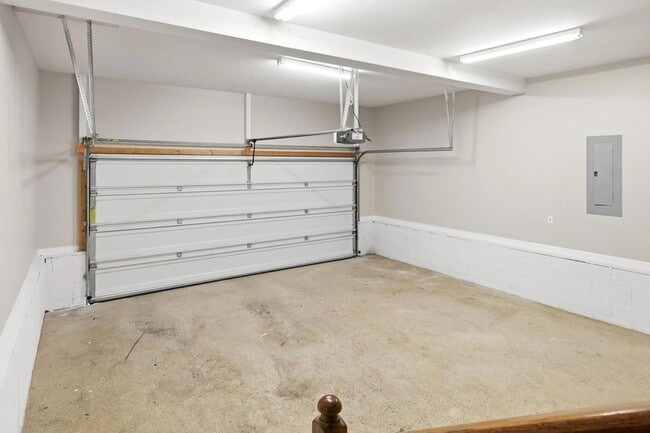 Building Photo - 9186 Belleau Ridge Dr