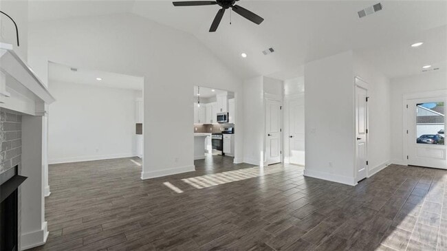Building Photo - 85 N Adler Ave