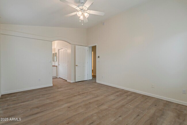 Building Photo - 15728 N 104th St