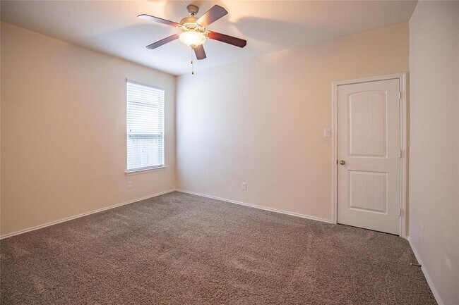 Building Photo - 23719 San Barria Dr