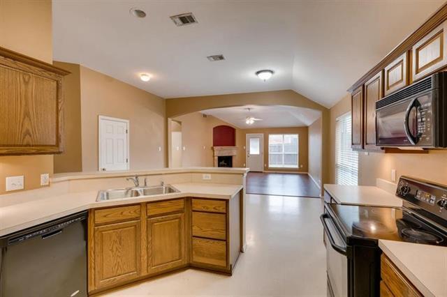 Building Photo - 3211 Bloomfield Trail