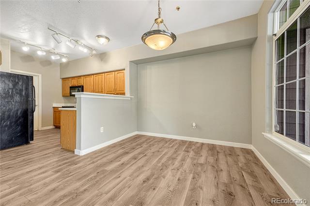 Building Photo - 1535 S Florence Way