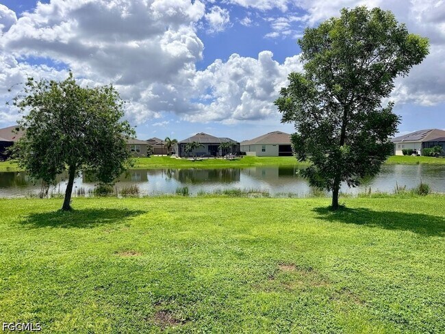 Building Photo - 3192 Estancia Ln