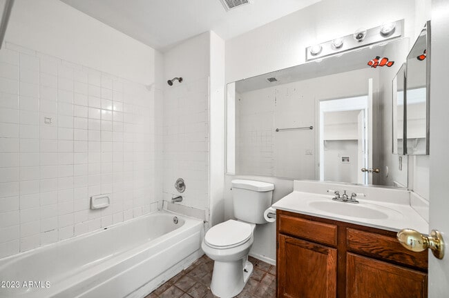 Building Photo - 856 54 Cir