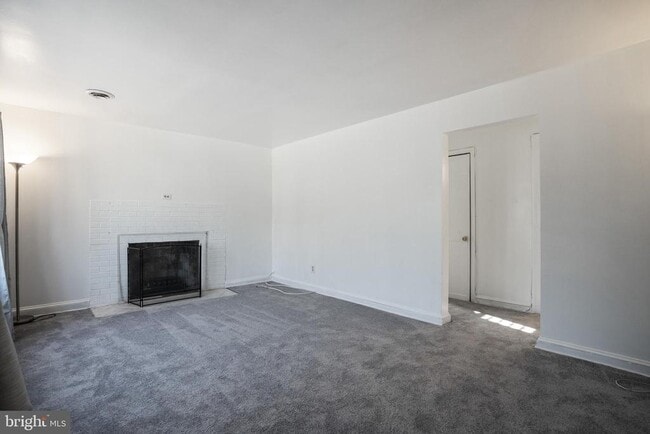 Building Photo - 7709 Ravine Dr