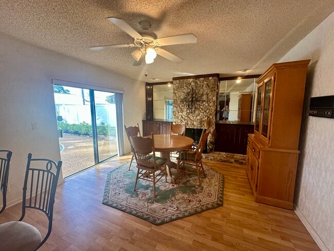 Building Photo - 4914 Acorn Dr