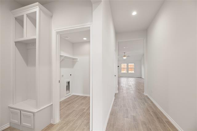 Building Photo - 635 Frio Ln