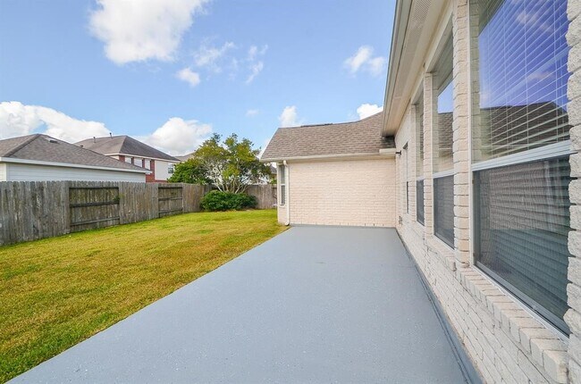 Building Photo - 6726 Oakman Ln