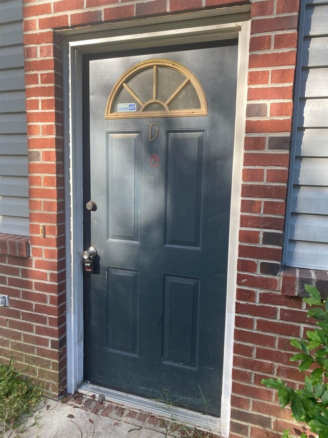 Primary Photo - 2603 W Tharpe St