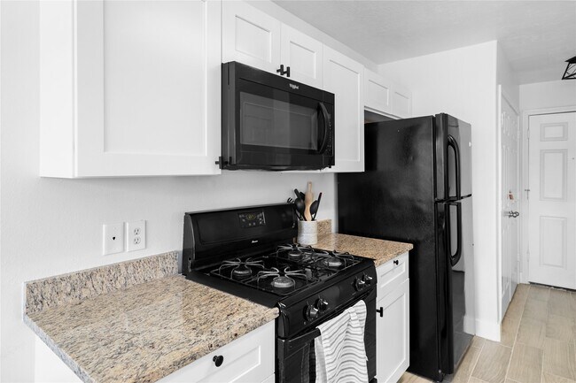 Building Photo - 2515 Bammelwood Dr