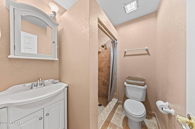 Building Photo - 301 Fairway Blvd