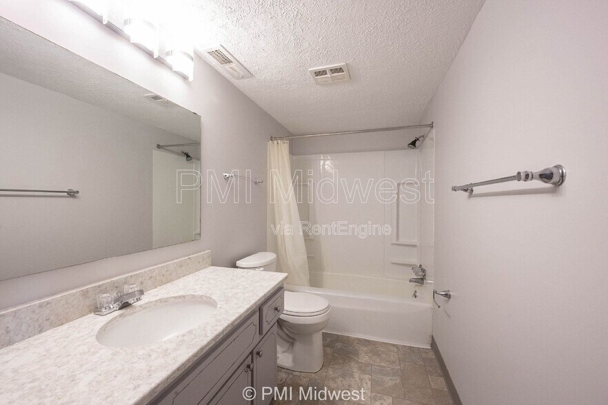 Building Photo - 324 Progress Rd