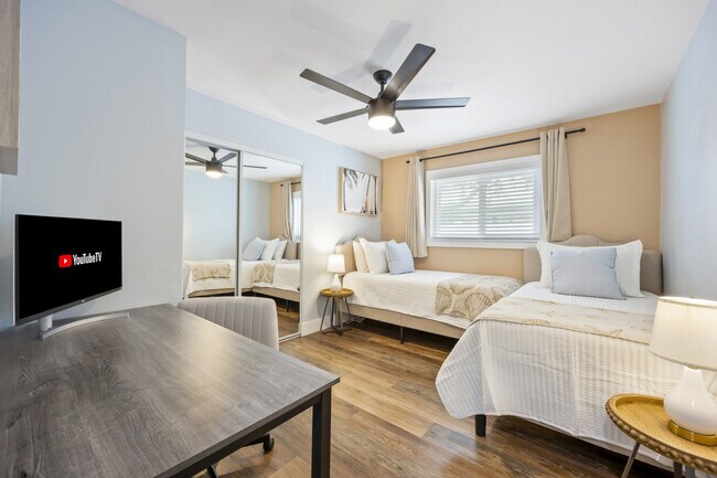 Building Photo - 79 S Brevard Ave