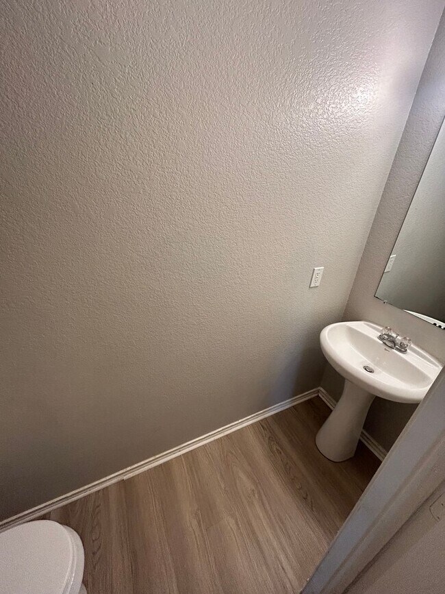 Building Photo - 1253 Tall Grass Dr