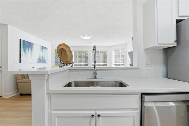 Building Photo - 904 Wentworth Ct