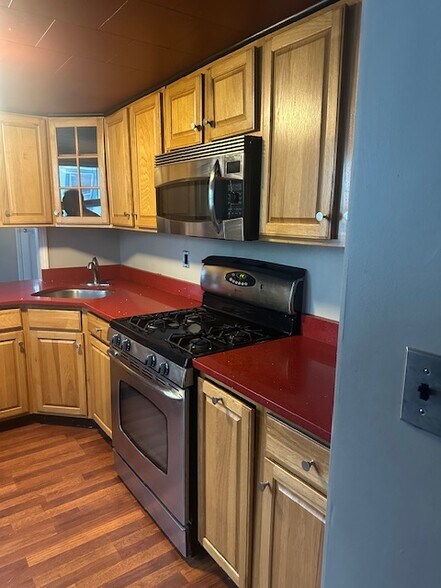 Building Photo - 173 Sanford Ave