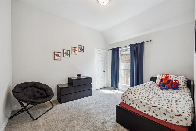 Building Photo - 28710 Wildthorne Ct