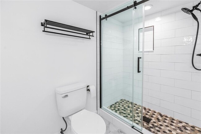 Building Photo - 9613 Tara Cay Ct