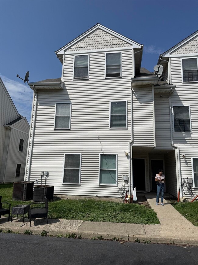 Building Photo - 380 Ocean Ave