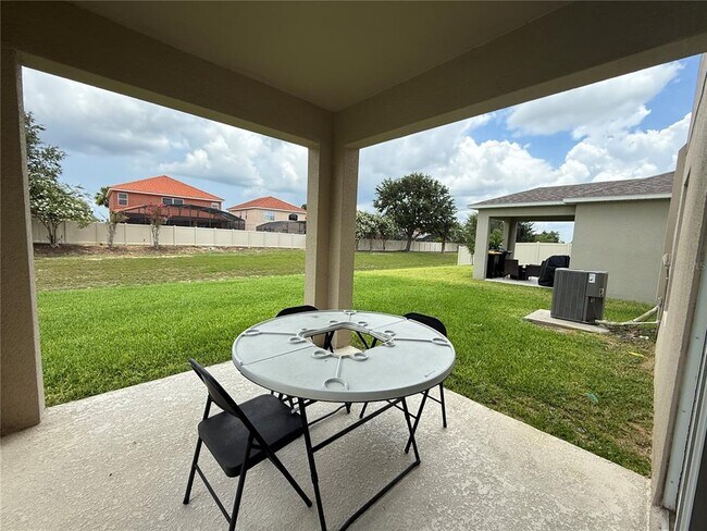 Building Photo - 4803 Vellacito Way