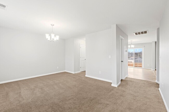 Building Photo - 200 Willow Grv Wy