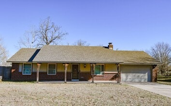 Building Photo - Charming 3-bedroom, 2-bath home in the highly sought-after Bixby School District