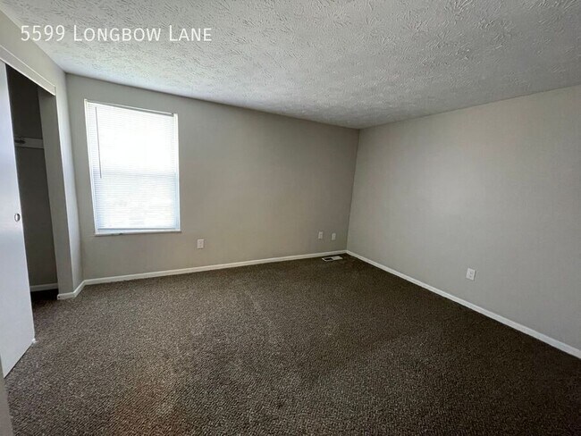 Building Photo - 5599 Longbow Ln