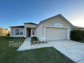 Building Photo - 10538 Lantana Lakes Dr N