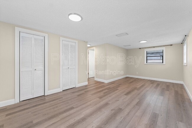 Building Photo - 6121 N Falkenburg Rd