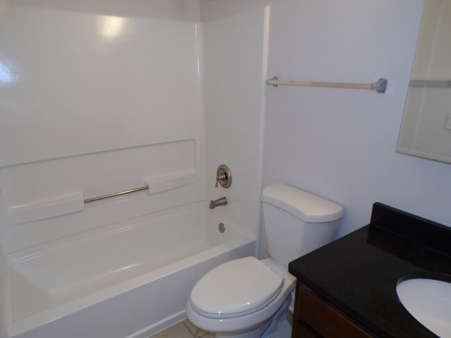 Building Photo - 3364 Blue Ridge Dr