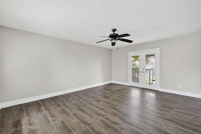 Building Photo - 6832 Avenue I