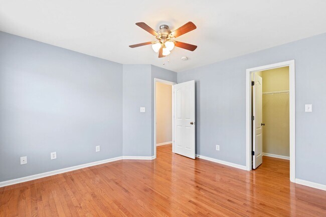 Building Photo - Beautiful 5 Bedroom Home in Dansforth Neighborhood