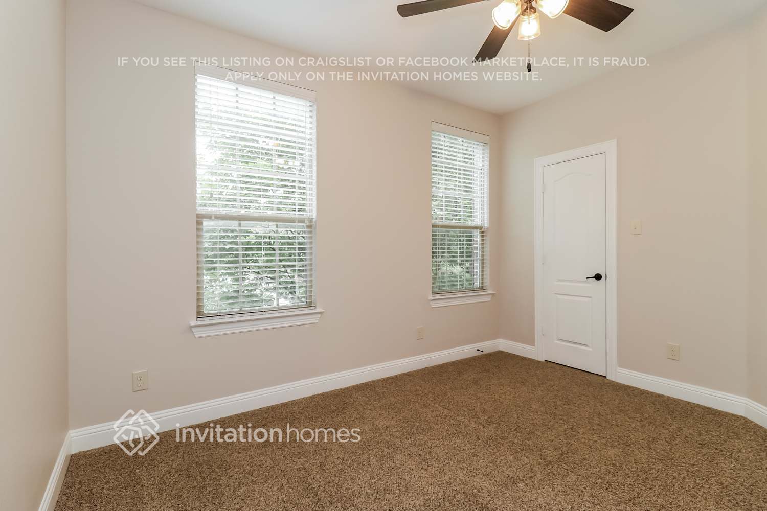 Building Photo - 4217 Riverview Dr