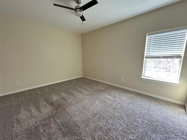 Building Photo - 204 Pearl Ln