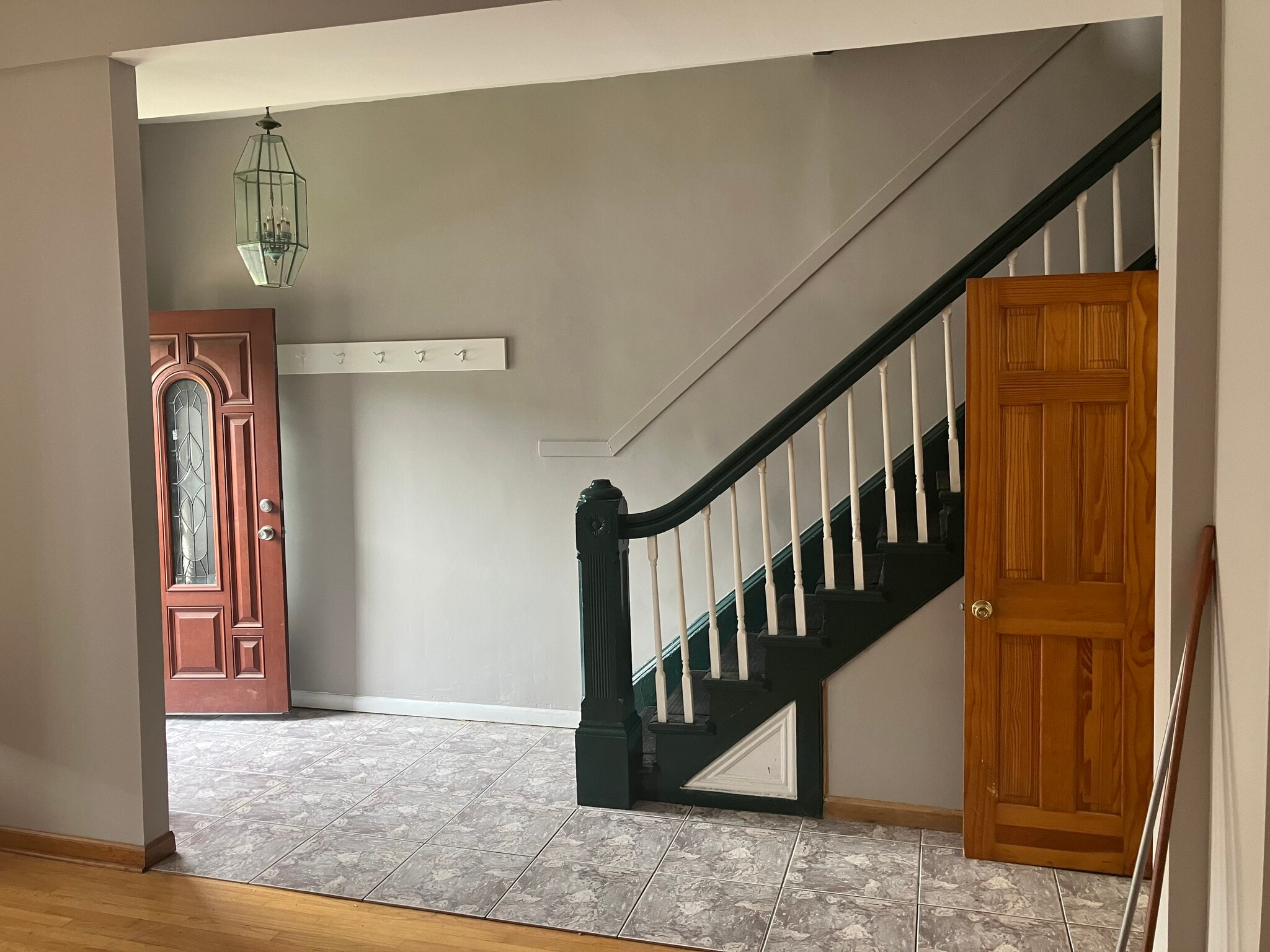 Building Photo - 2438 W Flournoy St