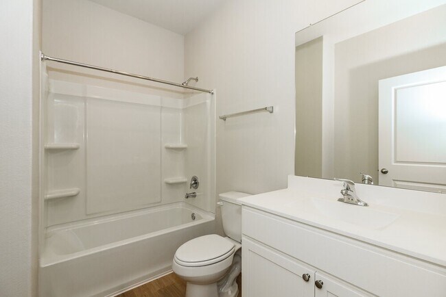 Building Photo - 408 Mustang Trot Dr