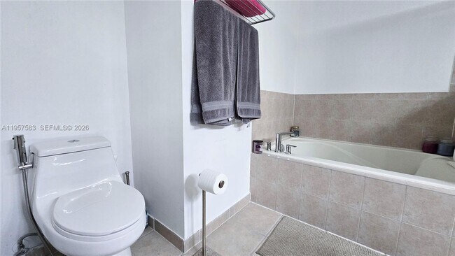 Building Photo - 5109 SW 141st Ave