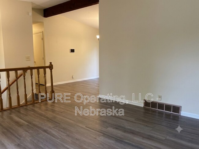 Building Photo - 15229 Y St