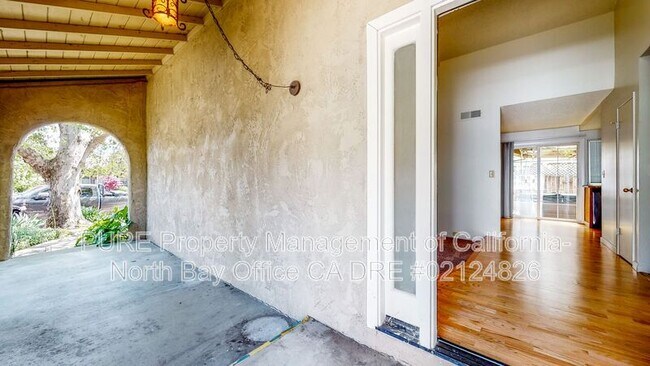 Building Photo - 1321 Berrydale Dr