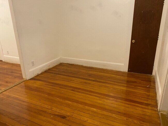 Building Photo - 799 Brock Ave