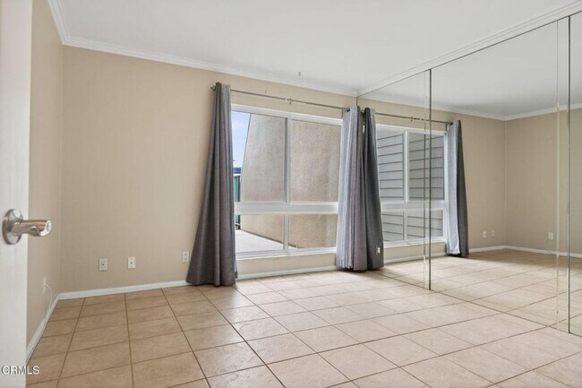 Building Photo - 1+1 Peninsula Condo on the Channel Islands Harbor w/lots of Amenities