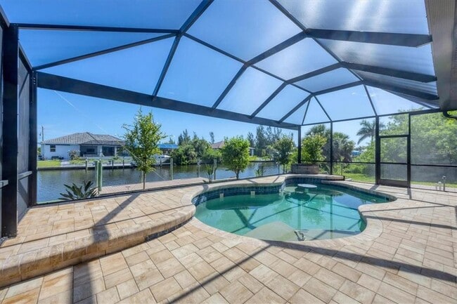 Building Photo - 15530 Aqua Cir