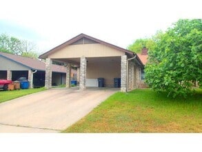Building Photo - 821 Sirocco Dr